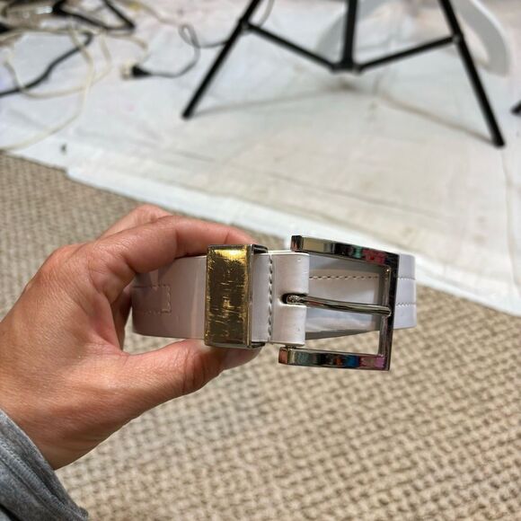 Ladies White Genuine Leather Belt with Silver Hardware Size XL - Picture 12 of 14